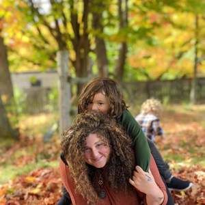 Meet your Posher, Danielle